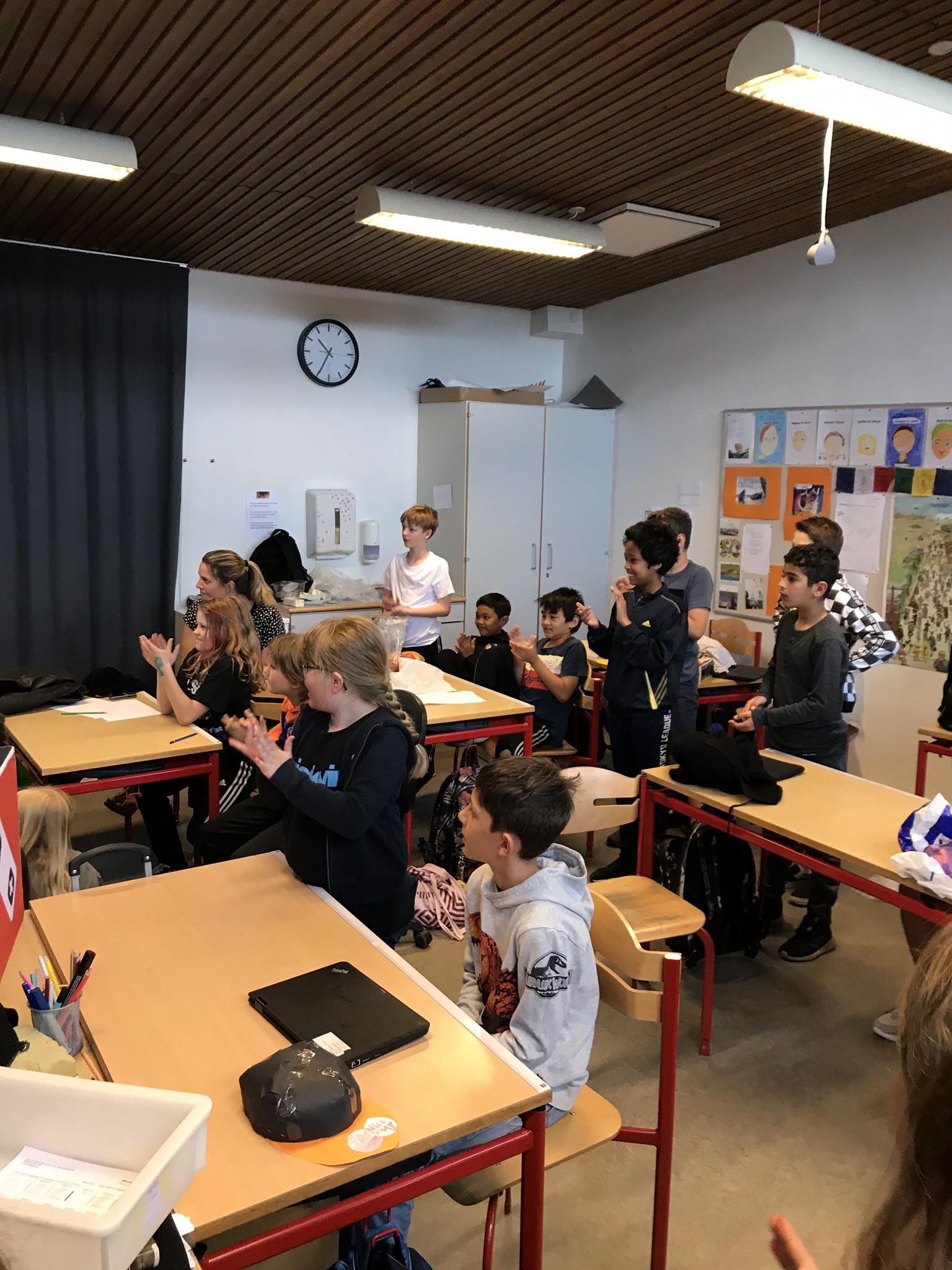 0162BC35 4595 460C BAFB FA7F2DBD3910